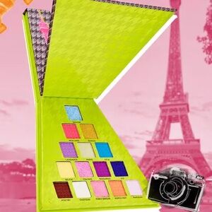 NEW - Revolution Emily in Paris City of Love Eyeshadow Palette